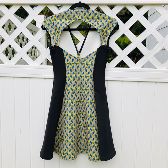 YIGAL AZROUEL**Neoprene Gorgeous Dress US Sm. - Picture 5 of 8